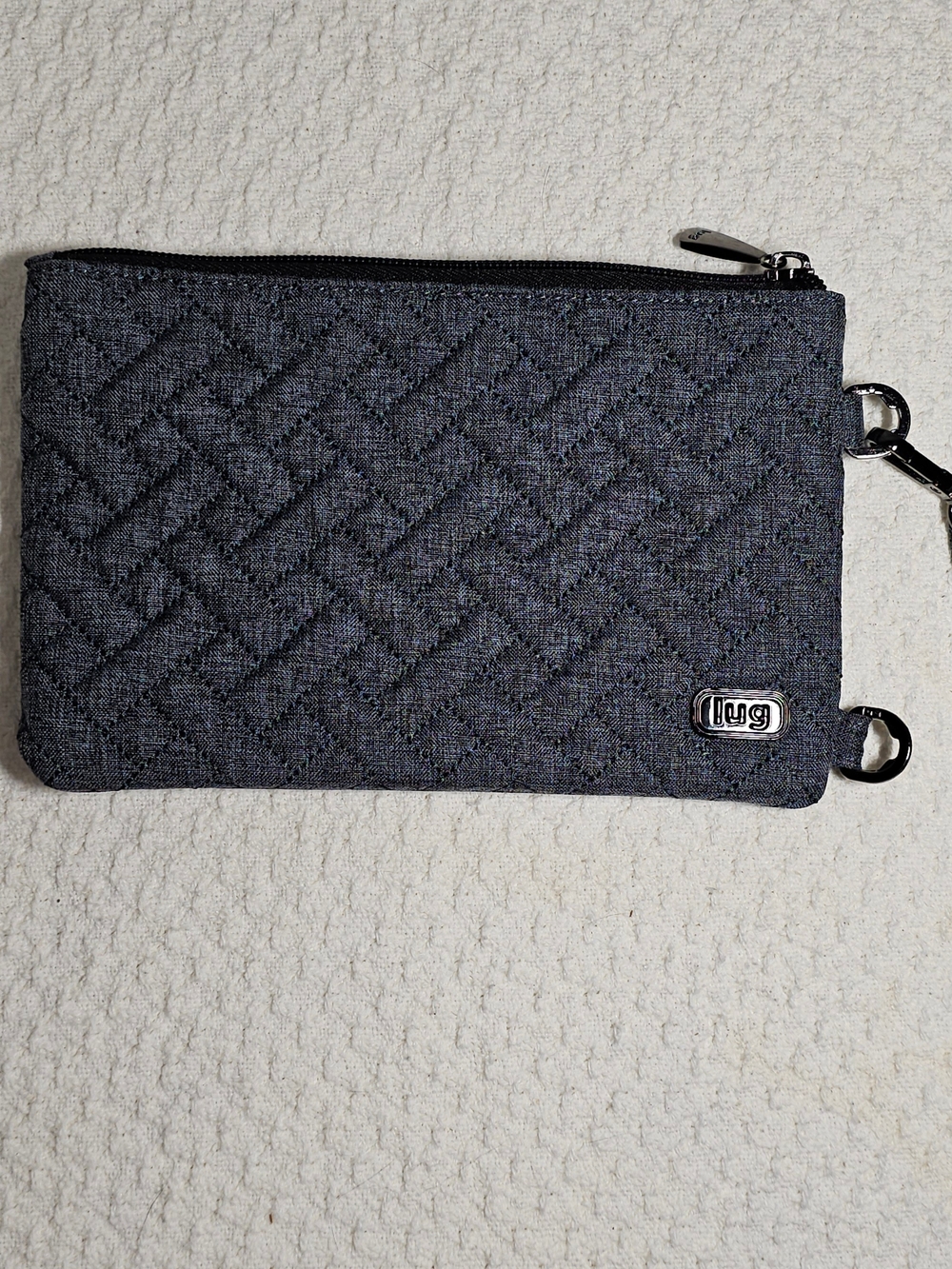 lug Quilted Peekaboo Wristlet